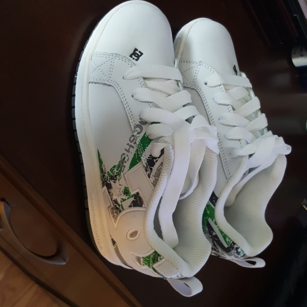 DC shoes brand new!